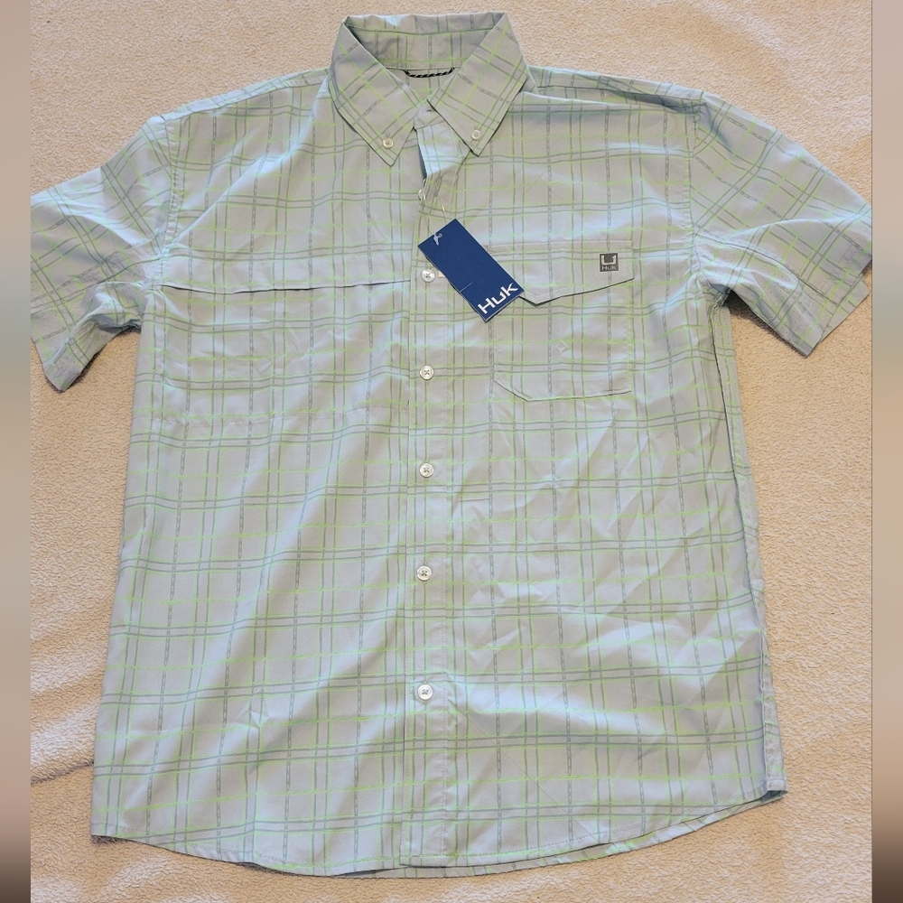 Huk Men's Blue and Green Plaid Casual Shirt